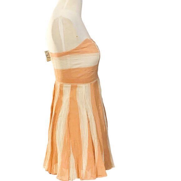 NWT Urban Outfitters Kimchi Blue Strapless Mini Dress - Picture 5 of 11